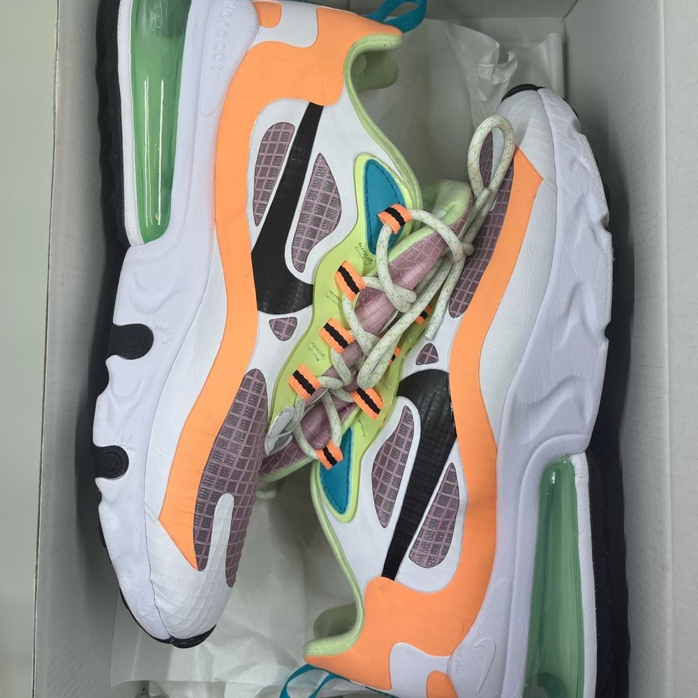 Nike AirMax React Woman 7